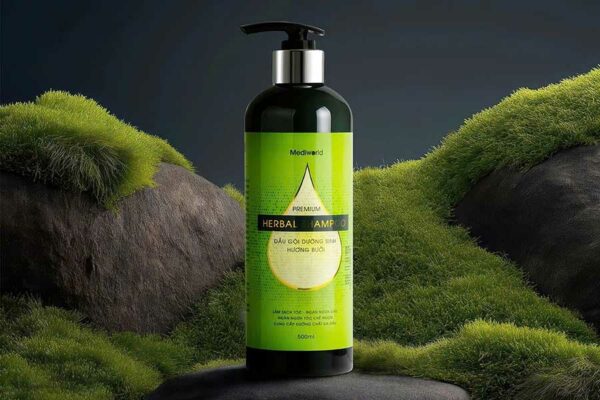 Dầu gội dưỡng sinh Premium Herbal Shampoo là sự kết hợp của nhiều dược liệu cổ truyền thiên nhiên