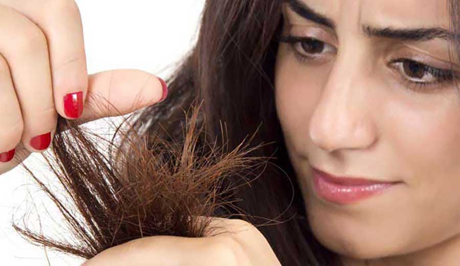 Có nhiều nguyên nhân khác nhau khiến mái tóc bị chẻ ngọn