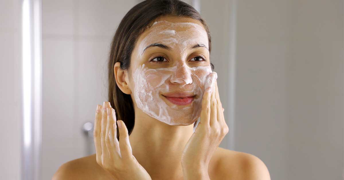 Hướng dẫn tẩy da chết trên mặt đúng cách