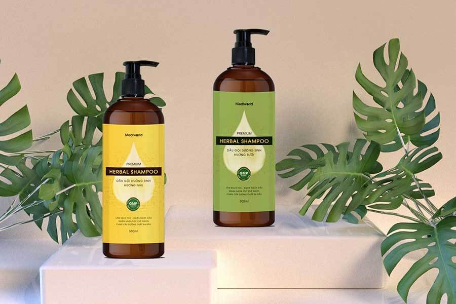 Dầu gội dưỡng sinh Premium Herbal Shampoo là sự kết hợp của nhiều chiết xuất dược liệu từ thiên nhiên