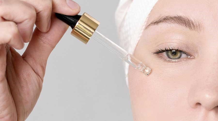Ở bất kỳ độ tuổi trưởng thành nào thì việc chăm sóc vùng da quanh mắt luôn cần thiết