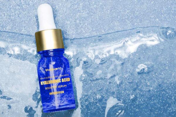 Hyaluronic Acid Booster Serum giúp nuôi dưỡng một làn da căng trẻ