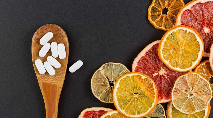 Nên sử dụng Vitamin C vào buổi sáng sau khi ăn 30 phút là tốt nhất