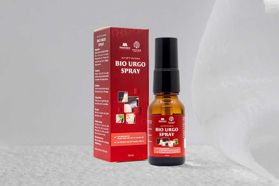 Xịt bảo vệ vết thương Bio Urgo Spray giúp kháng khuẩn, ngăn ngừa vi khuẩn xâm nhập