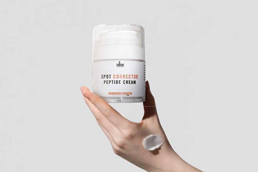 Kem dưỡng Cellcos - Spot Corrector Peptide Cream giúp dưỡng da sáng mịn, hỗ trợ làm mờ sạm nám, tàn nhang, đốm nâu,... hiệu quả