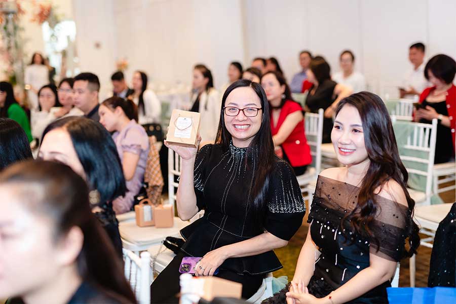 [12.2024] Mediworld Work Shop chuyên đề: “Gold White Luxury – Trắng sáng rạng rỡ” - MB 9