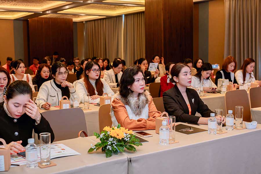 [12.2024] Mediworld Work Shop chuyên đề: “Gold White Luxury – Trắng sáng rạng rỡ” - MTr 11