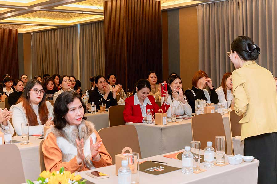 [12.2024] Mediworld Work Shop chuyên đề: “Gold White Luxury – Trắng sáng rạng rỡ” - MTr 13