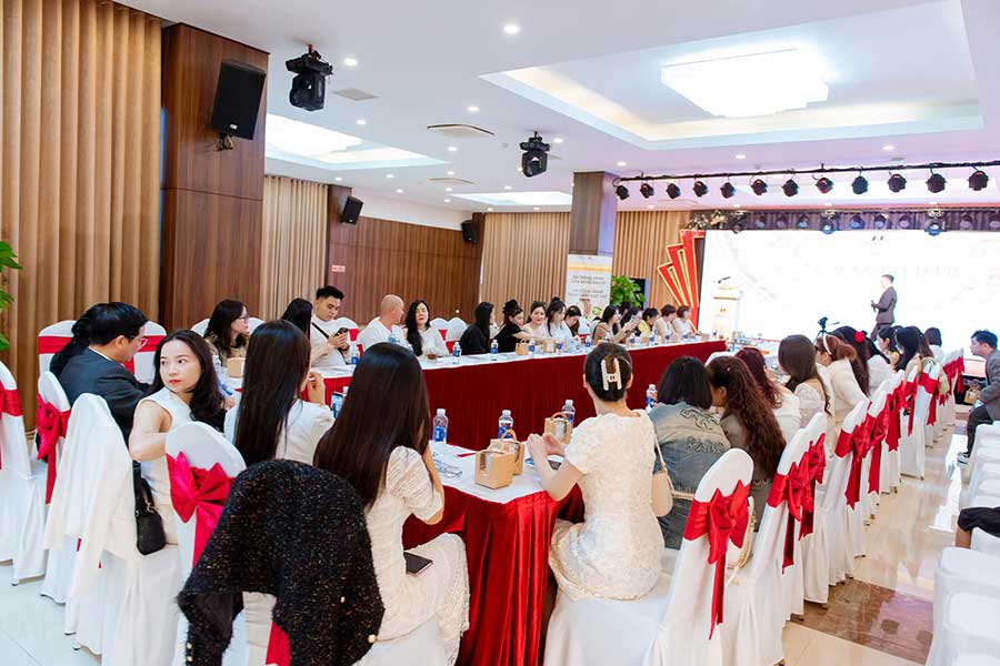 [12.2024] Mediworld Work Shop chuyên đề: “Gold White Luxury – Trắng sáng rạng rỡ” - TN 11