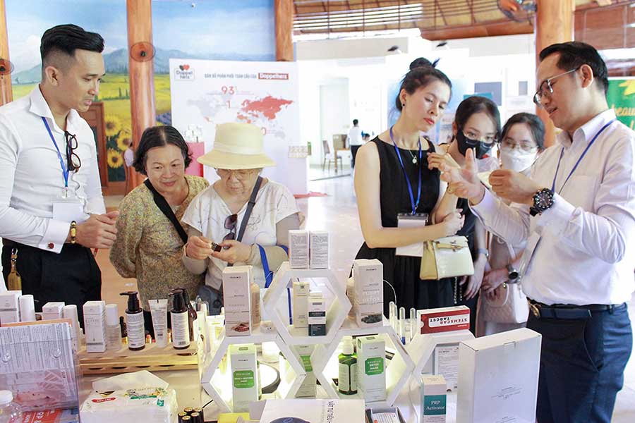 Hội nghị Da liễu học Mekong lần 8 chủ đề: “Xu hướng mới trong điều trị & chăm sóc sức khỏe làn da” - 14