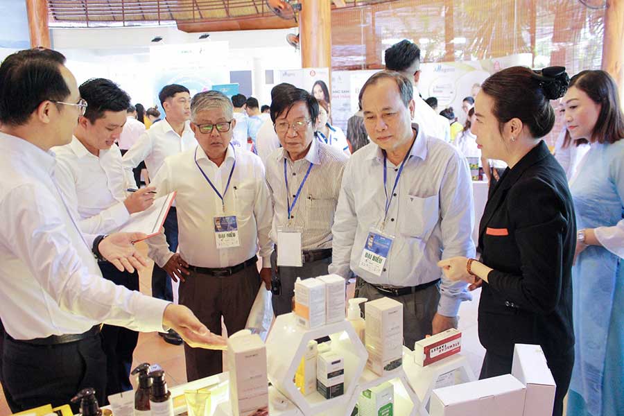 Hội nghị Da liễu học Mekong lần 8 chủ đề: “Xu hướng mới trong điều trị & chăm sóc sức khỏe làn da” - 4