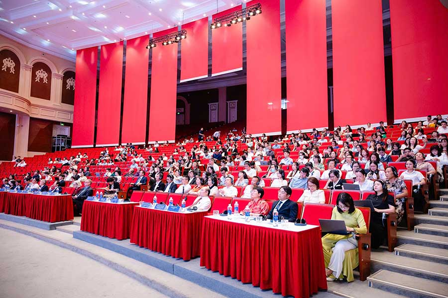 Hà Nội | Hội nghị khoa học về Y học Tái tạo và Công nghệ Tế bào gốc trong Da thẩm mỹ tại trường Đại học VinUni - 9