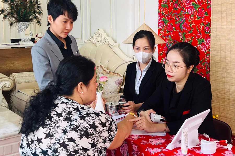 Bản Chất Sinh Học Của Da Mụn Và Mụn Nhiễm Corticoid - 1