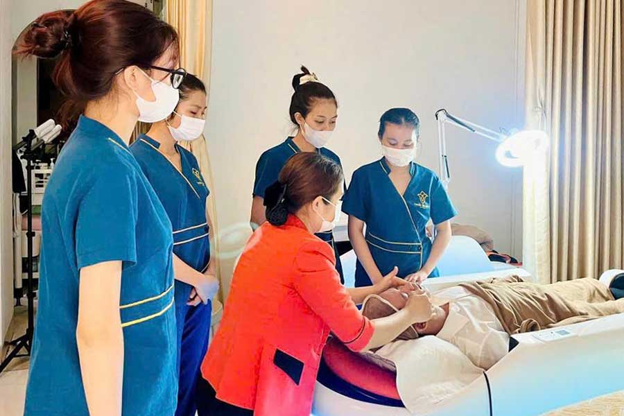Kỹ Thuật Rửa Mặt & Massage Tiêu Chuẩn - 6