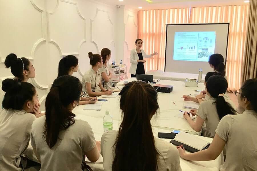 Khóa Học Kỹ Thuật Viên Chăm Sóc Da Thẩm Mỹ - 1