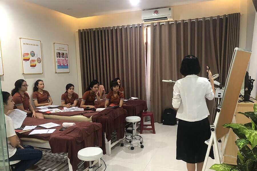 Khóa Học Kỹ Thuật Viên Chăm Sóc Da Thẩm Mỹ - 3