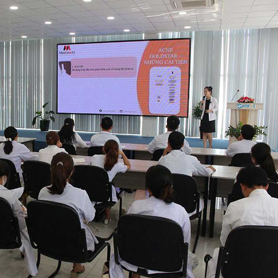 Phác Đồ Xử Lý Các Hệ Quả Sau Chăm Sóc Da Mụn