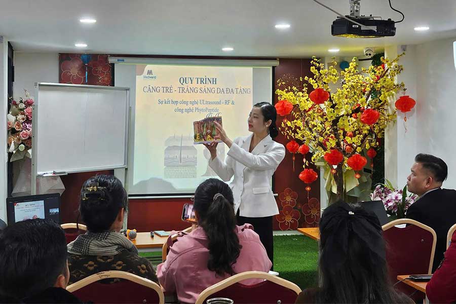 Viêm nang lông do nấm Malassezia gây ra - 1