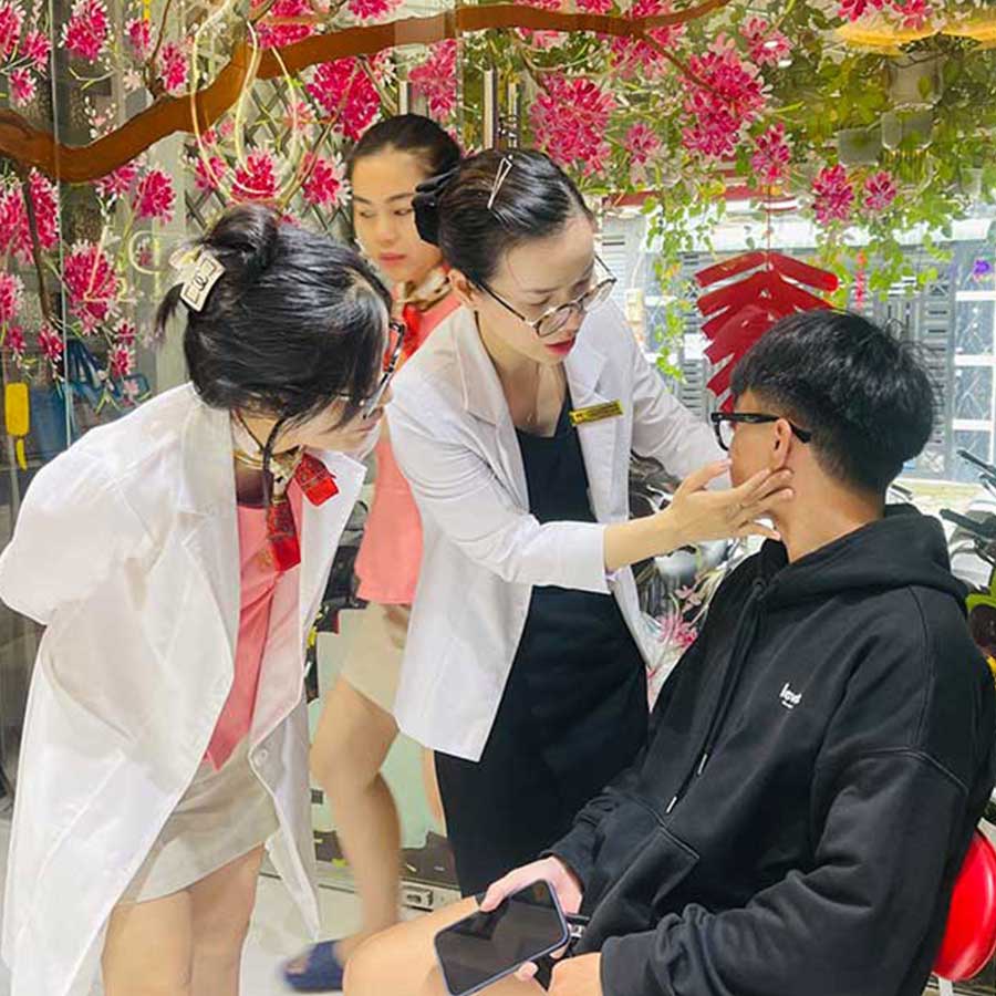 Viêm Nang Lông Do Nấm Malassezia Gây Ra