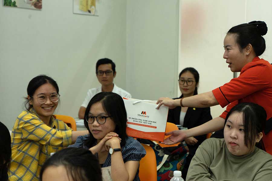 Chương trình kiến tập dành cho Sinh viên Đại học Kinh Tế - Luật chuyên ngành Marketing - 8