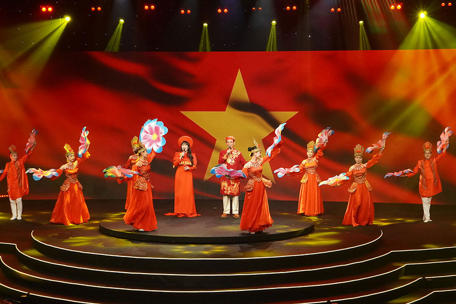Made By VietNam Day 2025 | Sự kiện Truyền cảm hứng và Vinh danh “Dấu ấn Thương hiệu Việt” - 8