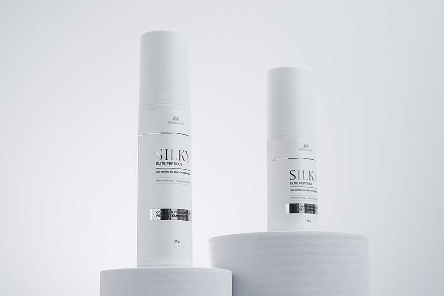 Silky Elite Peptides là gel dưỡng siêu cấp ẩm giúp căng sáng da, hỗ trợ làm mờ sạm nám hiệu quả