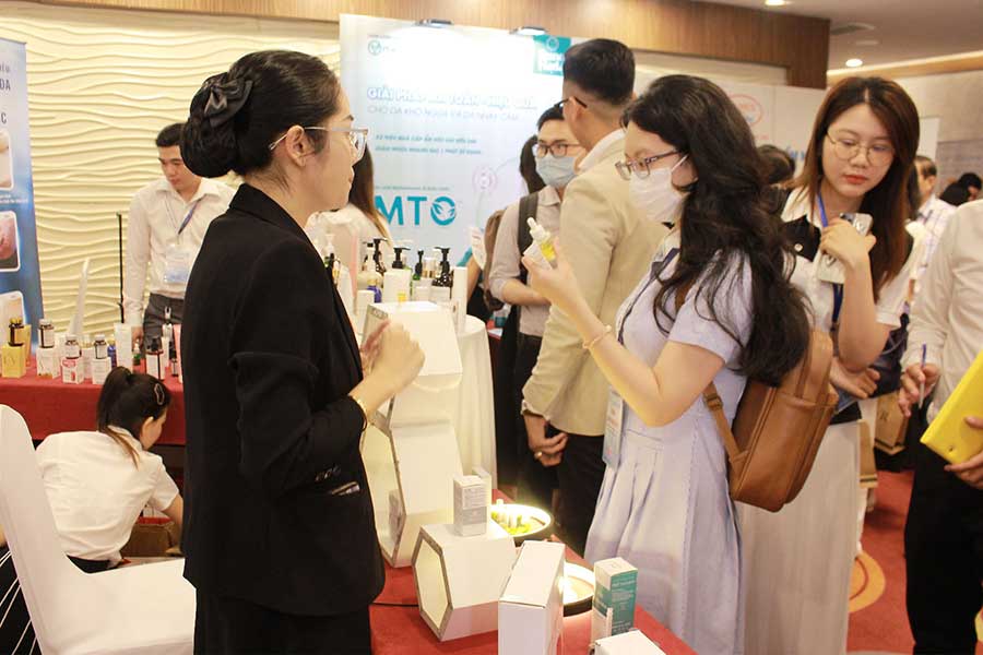 Hội nghị Khoa học Da liễu Thẩm mỹ Cần Thơ lần VII - 9