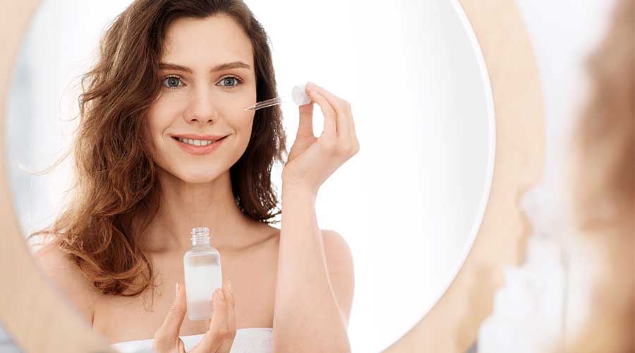 Đây là thành phần có khả năng làm dịu da nhanh và hỗ trợ chống oxy hóa hiệu quả