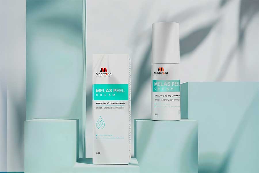 Kem dưỡng Melas Peel Cream giúp dưỡng da sáng mịn một cách dịu nhẹ với thành phần Glycolic Acid tổng hợp từ 5 loại chiết xuất thiên nhiên