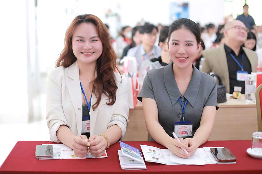 [Tây Nguyên] Hội thảo Khoa học về Công nghệ PRP - PRF và Công nghệ Sinh học trong Da liễu - Da thẩm mỹ - 17