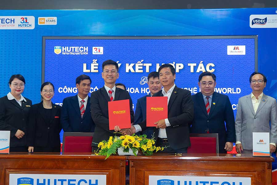 Ngày hội Phát triển Sản phẩm và Kết nối Doanh nghiệp lần 9 tại trường đại học HUTECH - 11