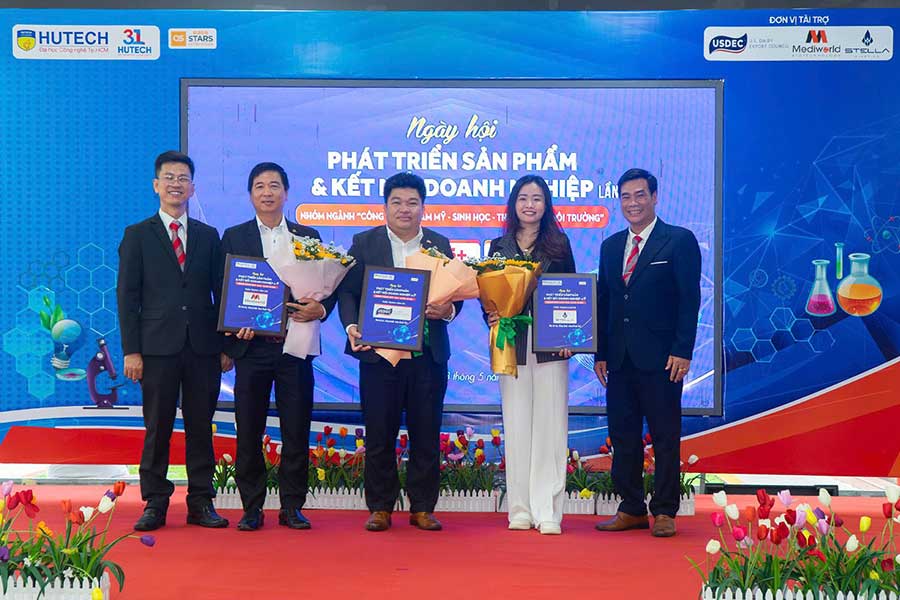 Ngày hội Phát triển Sản phẩm và Kết nối Doanh nghiệp lần 9 tại trường đại học HUTECH - 12
