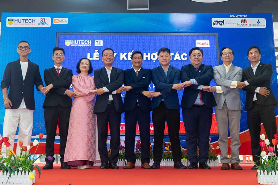 Ngày hội Phát triển Sản phẩm và Kết nối Doanh nghiệp lần 9 tại trường đại học HUTECH - 13