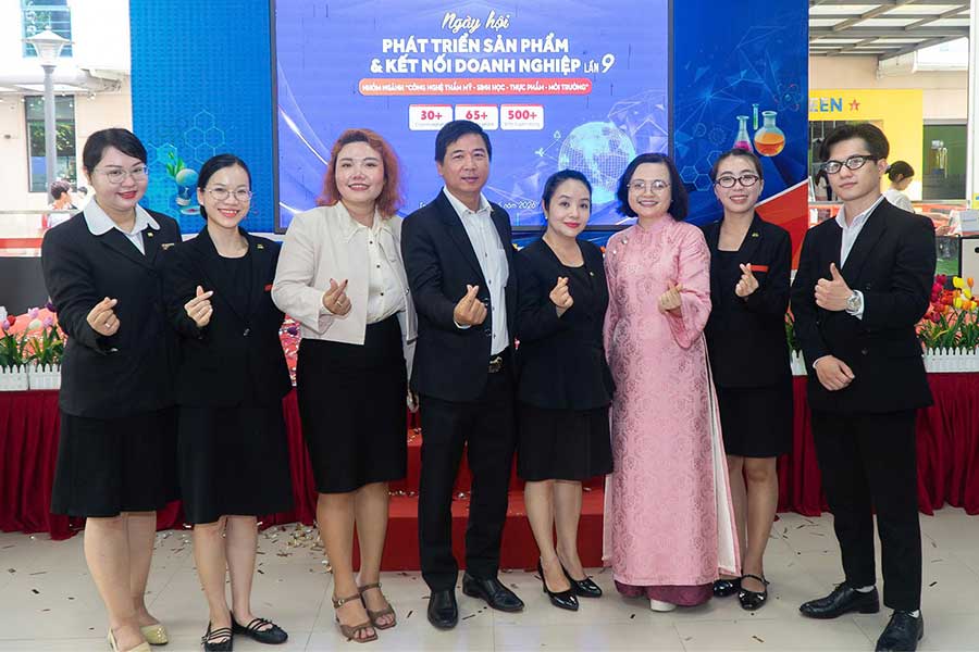 Ngày hội Phát triển Sản phẩm và Kết nối Doanh nghiệp lần 9 tại trường đại học HUTECH - 17