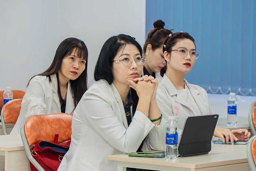 Buổi tham quan và cập nhật kiến thức khoa học tại Trung tâm Công nghệ Sinh học Tp. Hồ Chí Minh - 12