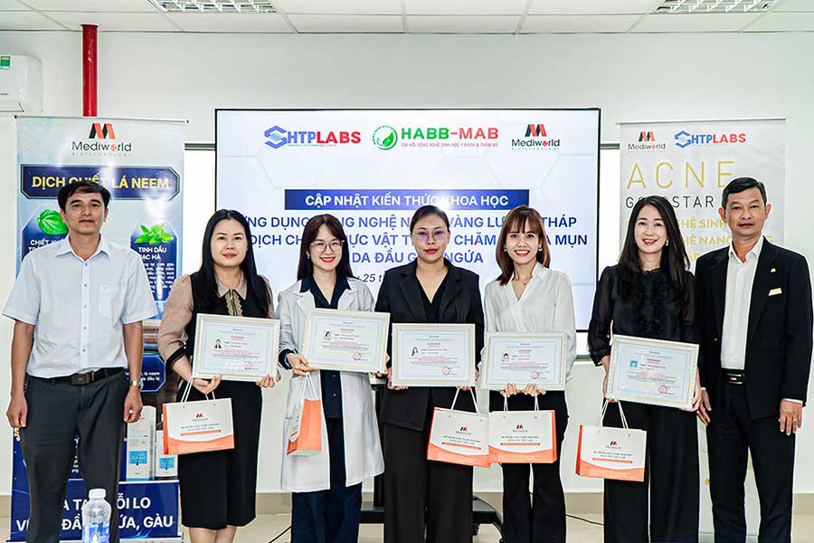 Chương trình cập nhật kiến thức và trực quan tại Trung tâm Nghiên cứu Triển khai Khu Công nghệ cao Tp. HCM - 21