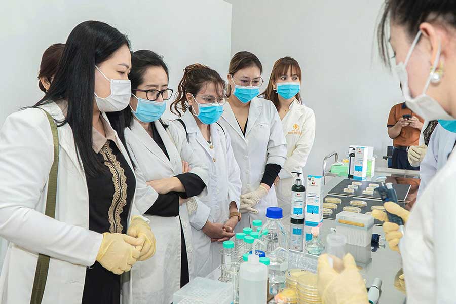 Chương trình cập nhật kiến thức và trực quan tại Trung tâm Nghiên cứu Triển khai Khu Công nghệ cao Tp. HCM - 5