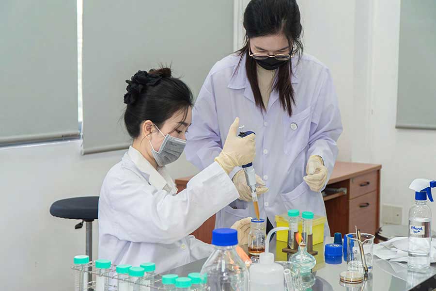 Chương trình cập nhật kiến thức và trực quan tại Trung tâm Nghiên cứu Triển khai Khu Công nghệ cao Tp. HCM - 9