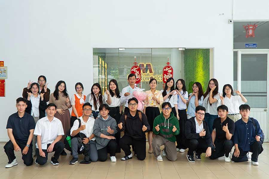 Chương trình kiến tập dành cho Sinh viên Đại học Kinh Tế - Luật chuyên ngành Quản trị Kinh doanh - 13