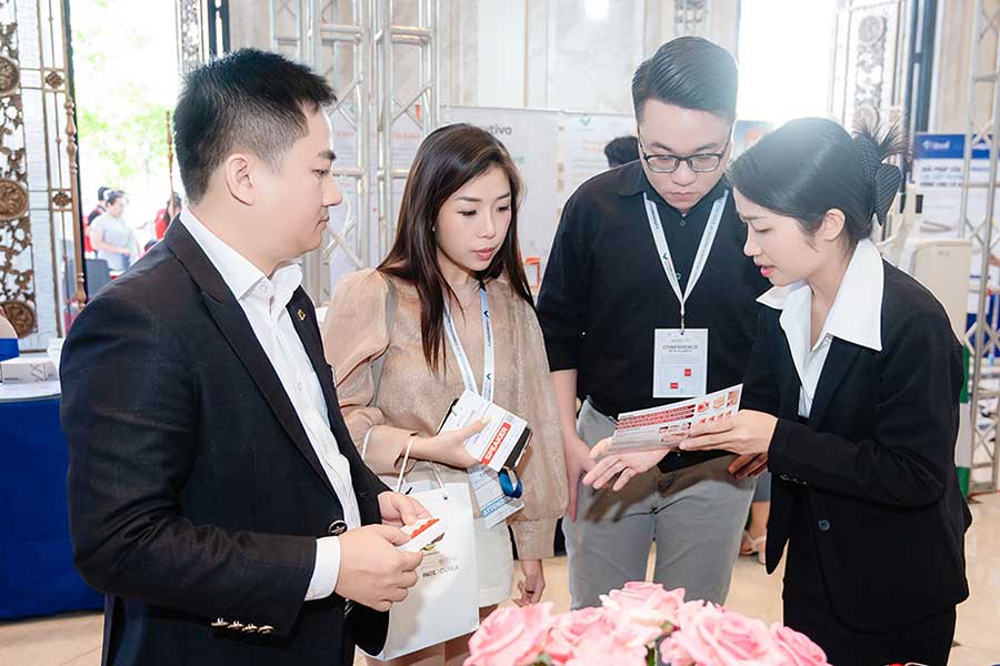 Hà Nội | Hội nghị Khoa học “Ứng dụng Exosome trong Chẩn đoán, Điều trị và Y học thẩm mỹ” tại Đại học VinUniversity - 11