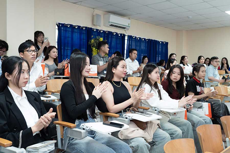 [Cần Thơ] Hội thảo Khoa học “Cập nhật Ứng dụng Công nghệ PRP - PRF và Công nghệ Sinh học trong Da liễu - Da thẩm mỹ” - 16