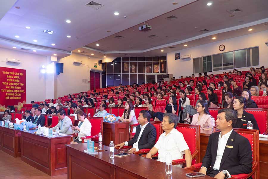 Hội thảo Khoa học “Công nghệ Tế bào gốc & Công nghệ Thẩm mỹ từ nghiên cứu đến ứng dụng lâm sàng” tại trường Đại học Y khoa Phạm Ngọc Thạch - 1