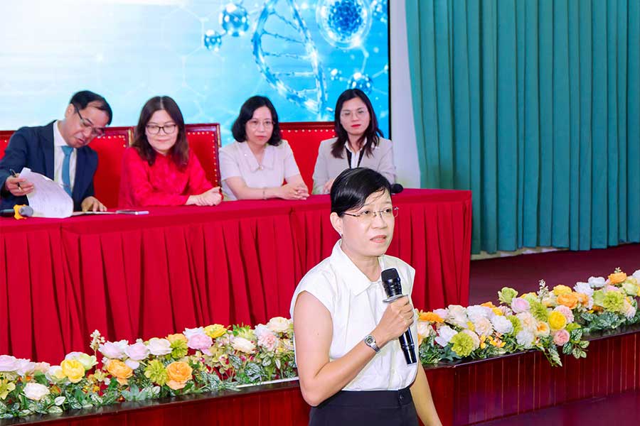 Hội thảo Khoa học “Công nghệ Tế bào gốc & Công nghệ Thẩm mỹ từ nghiên cứu đến ứng dụng lâm sàng” tại trường Đại học Y khoa Phạm Ngọc Thạch - 12