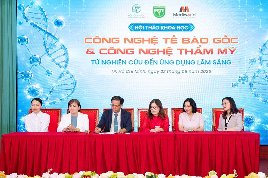 Phiên Tọa đàm do Chủ tọa là PGS. TS. Nguyễn Thanh Bình và các Báo cáo viên trao đổi, giải đáp các câu hỏi của Khách mời