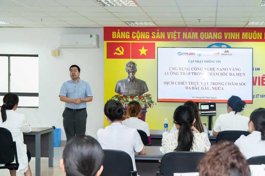 Quý Nhà khoa học của Trung tâm Nghiên cứu Triển khai Khu Công nghệ cao TP.HCM đã chia sẻ nhiều kiến thức chuyên môn hữu ích