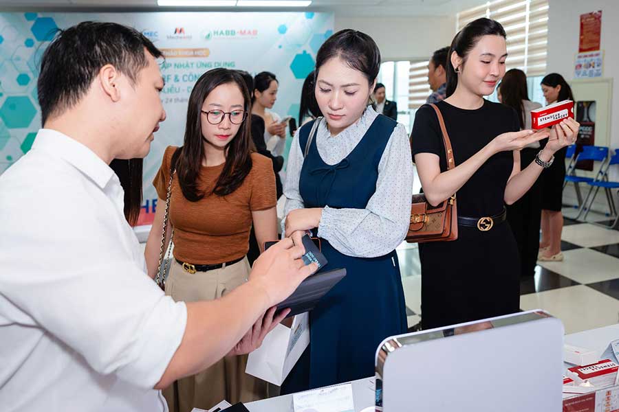 Hà Nội | Hội thảo “Báo cáo cập nhật Ứng dụng Công nghệ PRP – PRF và Công nghệ Sinh học trong Da Liễu – Da thẩm mỹ” tại Bệnh viện Đại học Phenikaa - 30