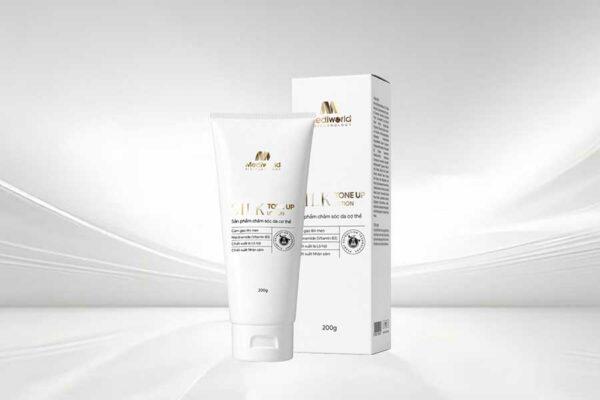 Kem dưỡng da cơ thể Silk Tone Up Lotion