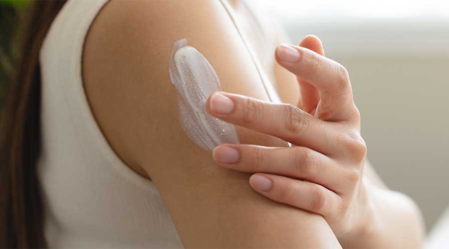 Khi lựa chọn kem dưỡng toàn thân, bạn nên ưu tiên những dòng mỹ phẩm có thành phần lành tính, phù hợp với nhu cầu và tình trạng của da
